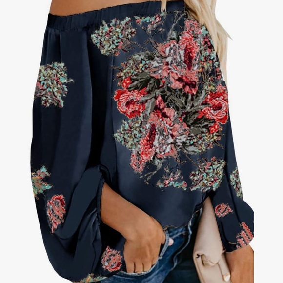 Super cute woman off shoulder floral blouse - Picture 6 of 14